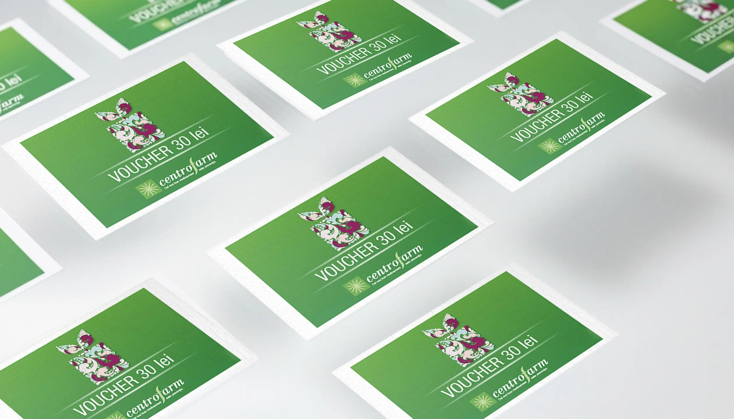 Werbung mit Labor-Mikroskop, Firmenslogan und Erfahrungsberichten — Centrofarm-Kampagnenmotiv