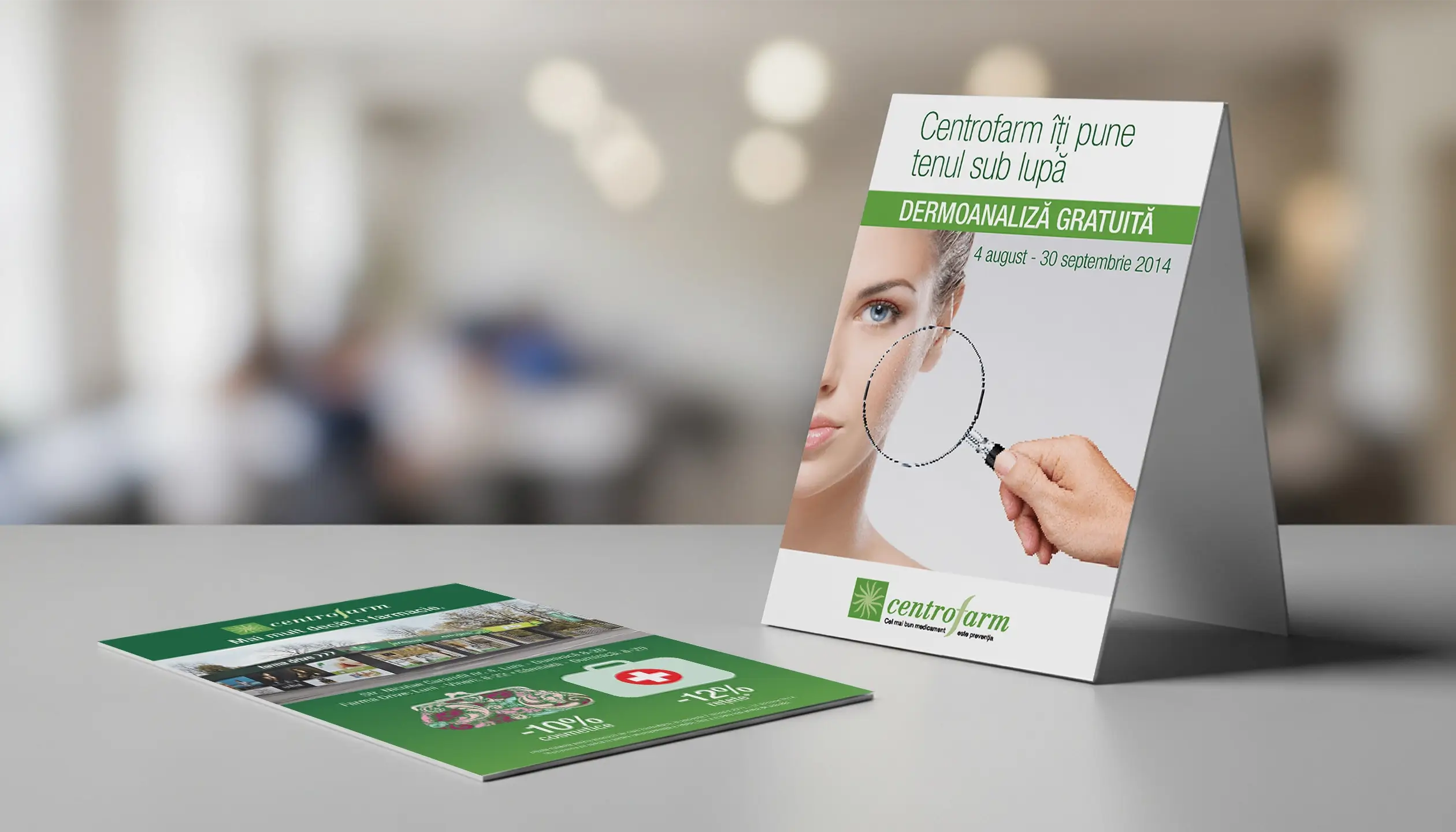 Aufsteller und Broschüre für Gratis-Demakillage — Centrofarm-Werbung am Point of Sale